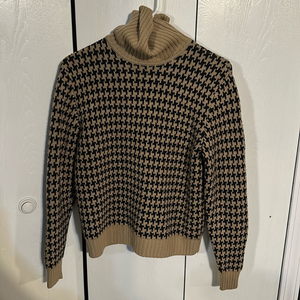 Ann Taylor sweater 100% extra fine merino wool